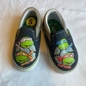 Baby Toddler Ninja Turtles Slip-On Sneakers - Black size 5 TMNT